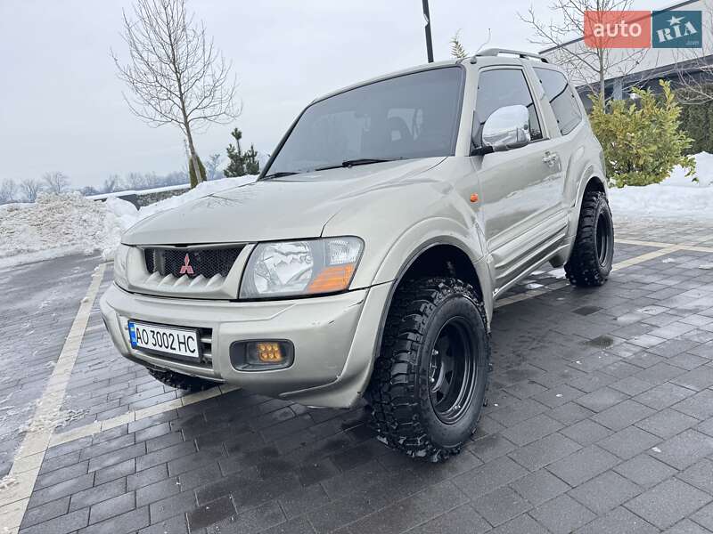 Mitsubishi Pajero Wagon 2001