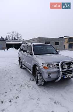 Внедорожник / Кроссовер Mitsubishi Pajero Wagon 2007 в Богуславе