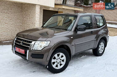 Внедорожник / Кроссовер Mitsubishi Pajero Wagon 2016 в Черновцах