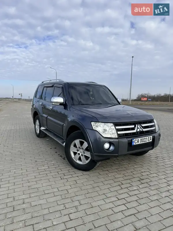 Mitsubishi Pajero Wagon