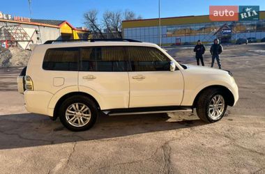 Внедорожник / Кроссовер Mitsubishi Pajero Wagon 2013 в Житомире