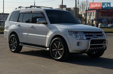 Внедорожник / Кроссовер Mitsubishi Pajero Wagon 2013 в Харькове