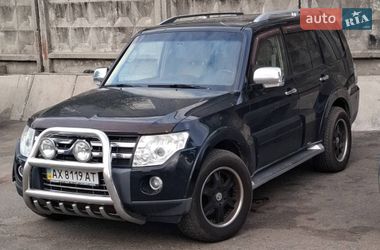 Внедорожник / Кроссовер Mitsubishi Pajero Wagon 2007 в Киеве