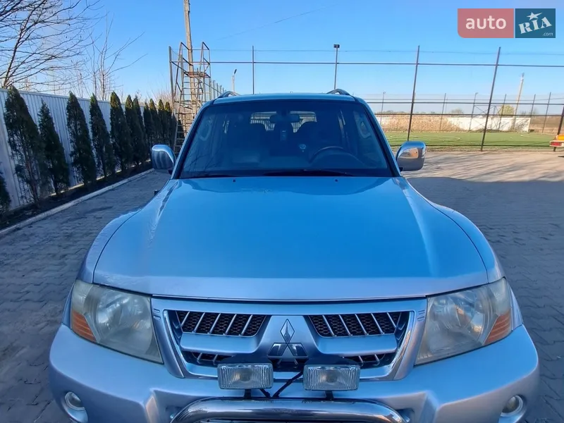 Mitsubishi Pajero Wagon