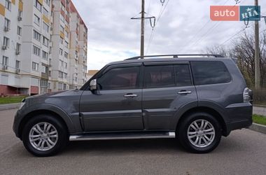 Внедорожник / Кроссовер Mitsubishi Pajero Wagon 2013 в Харькове