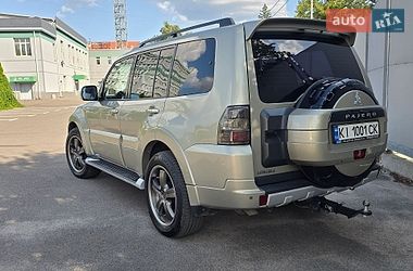 Внедорожник / Кроссовер Mitsubishi Pajero Wagon 2013 в Киеве