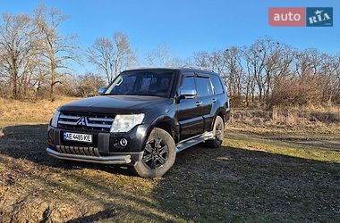 Позашляховик / Кросовер Mitsubishi Pajero Wagon 2008 в Києві