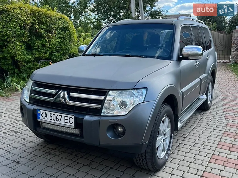Mitsubishi Pajero Wagon