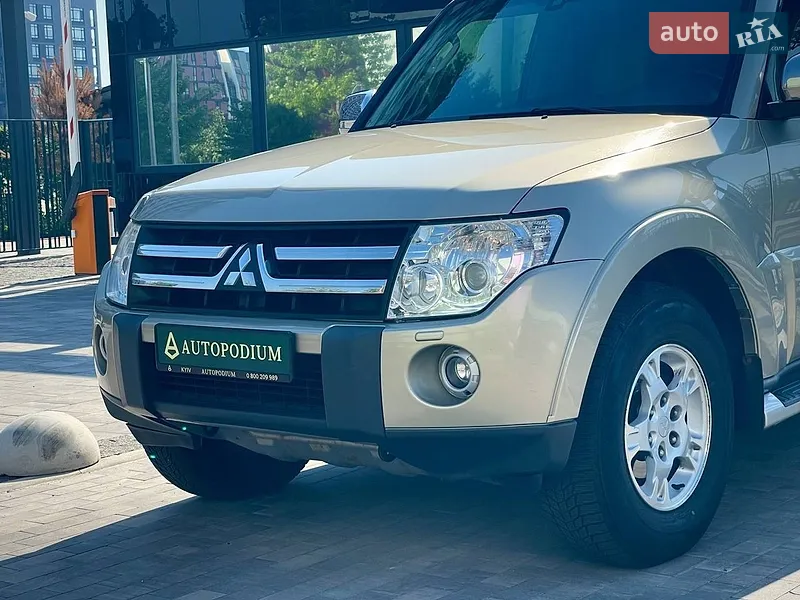 Mitsubishi Pajero Wagon 2008 VIN JMYLRV93W8J002125 фото оголошення 5 з 74