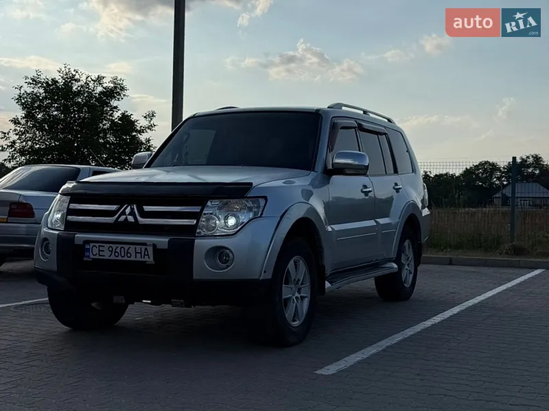 Mitsubishi Pajero Wagon