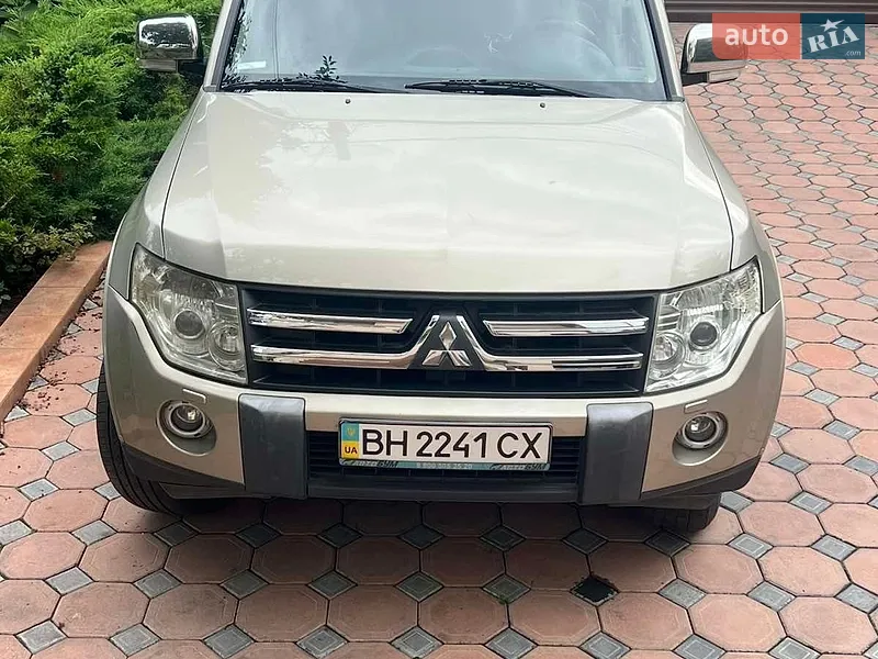 Mitsubishi Pajero Wagon