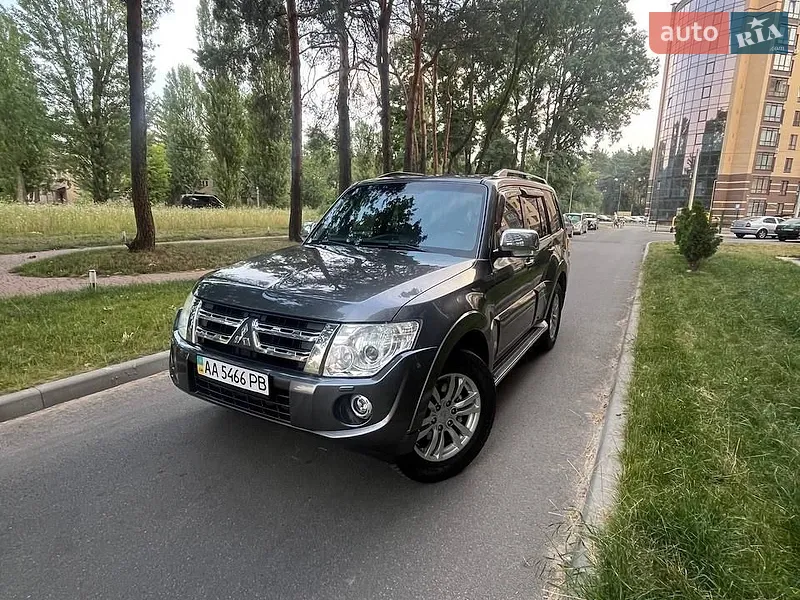 Mitsubishi Pajero Wagon