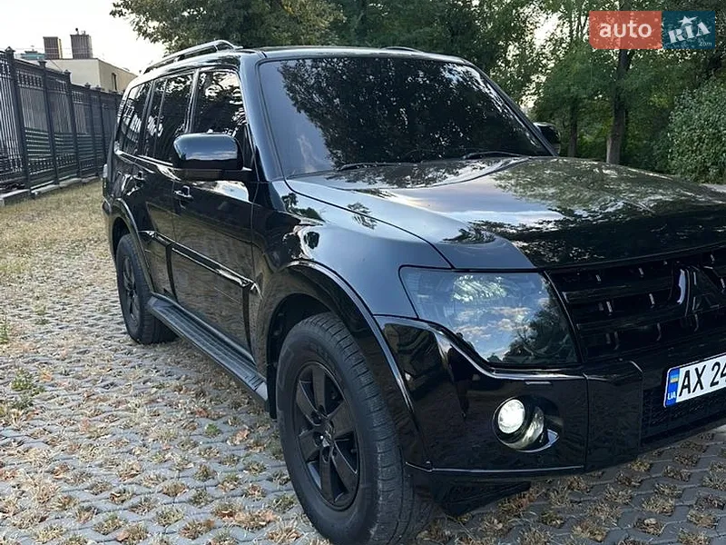 Mitsubishi Pajero Wagon