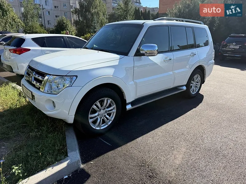 Mitsubishi Pajero Wagon