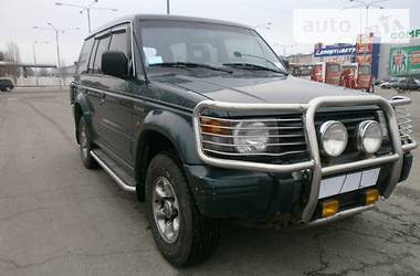 Внедорожник / Кроссовер Mitsubishi Pajero 1996 в 