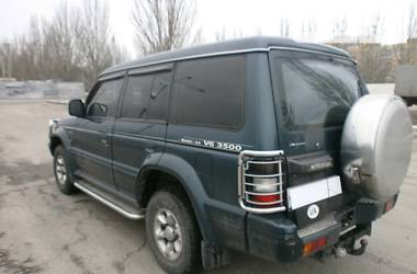 Внедорожник / Кроссовер Mitsubishi Pajero 1996 в 