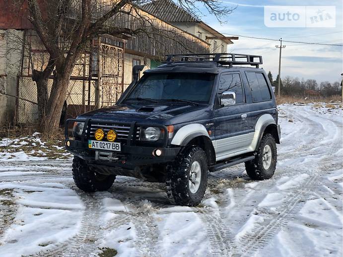 Позашляховик / Кросовер Mitsubishi Pajero 1995 в Рожнятові