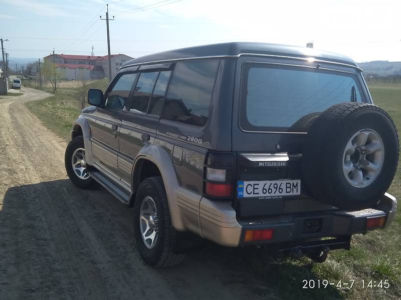 Позашляховик / Кросовер Mitsubishi Pajero 1998 в Чернівцях