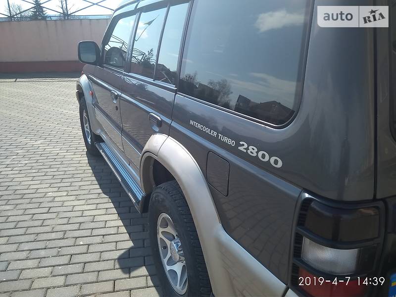 Позашляховик / Кросовер Mitsubishi Pajero 1998 в Чернівцях