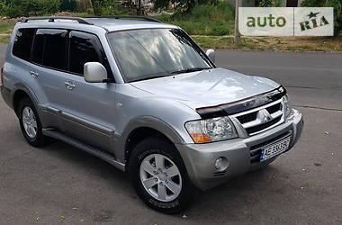 Внедорожник / Кроссовер Mitsubishi Pajero 2004 в Никополе