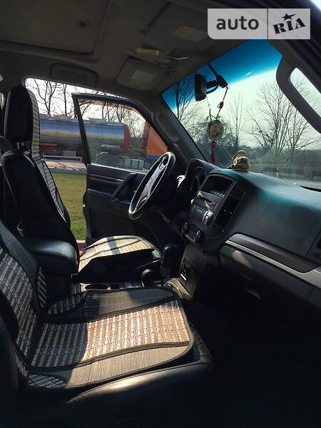 Позашляховик / Кросовер Mitsubishi Pajero 2007 в Львові