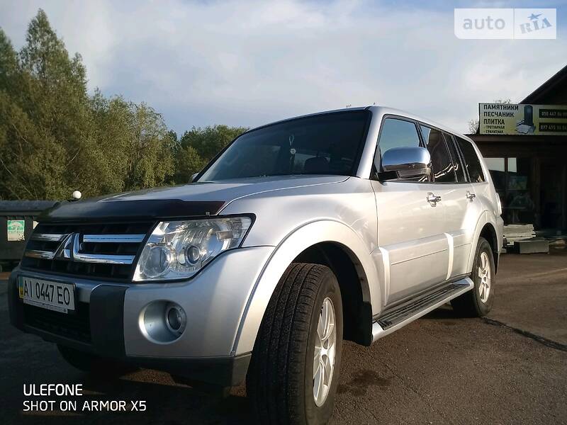 Позашляховик / Кросовер Mitsubishi Pajero 2007 в Коростишеві