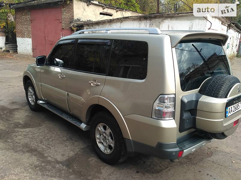 Внедорожник / Кроссовер Mitsubishi Pajero 2008 в Покрове