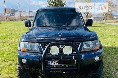 Внедорожник / Кроссовер Mitsubishi Pajero 2005 в Ужгороде