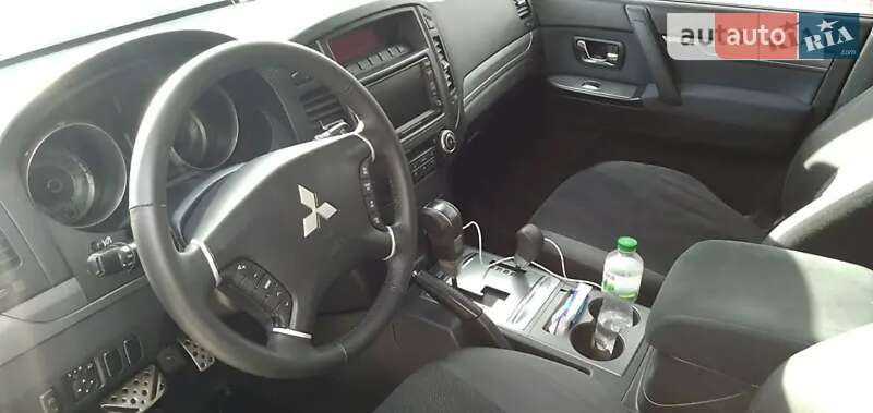 Внедорожник / Кроссовер Mitsubishi Pajero 2007 в Виноградове
