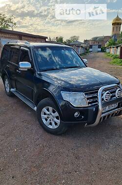 Mitsubishi Pajero 2009