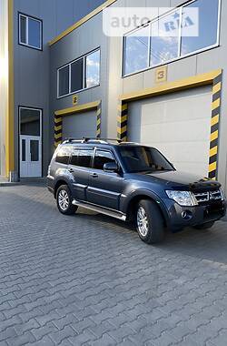 Внедорожник / Кроссовер Mitsubishi Pajero 2008 в Кельменцах