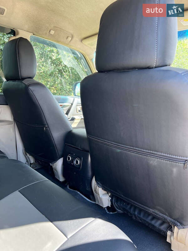 Внедорожник / Кроссовер Mitsubishi Pajero 2007 в Одессе