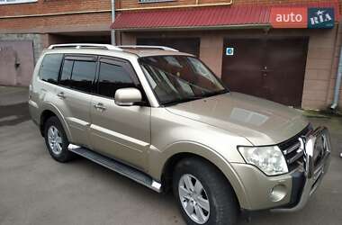 Внедорожник / Кроссовер Mitsubishi Pajero 2007 в Чорткове