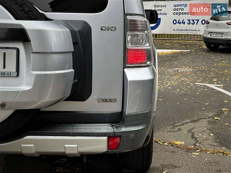 Позашляховик / Кросовер Mitsubishi Pajero 2008 в Києві