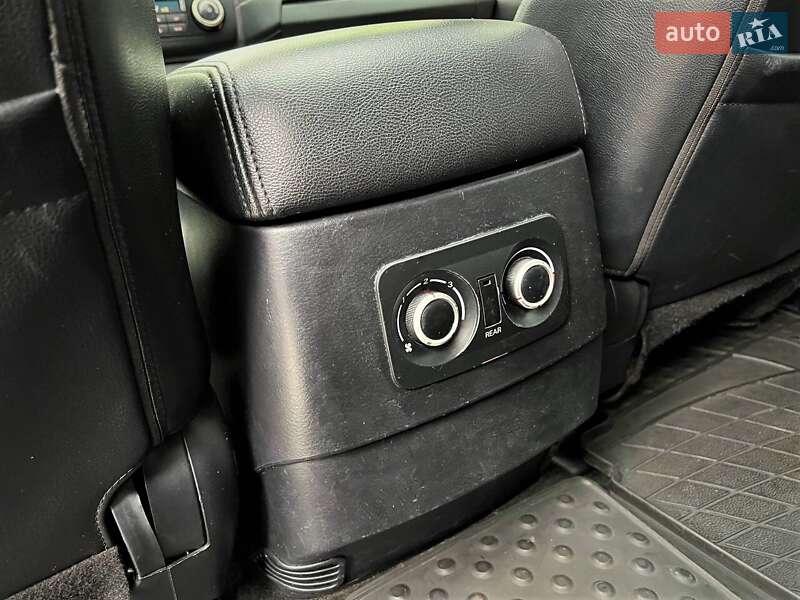 Позашляховик / Кросовер Mitsubishi Pajero 2008 в Києві