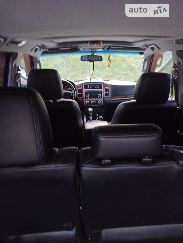 Внедорожник / Кроссовер Mitsubishi Pajero 2007 в Львове
