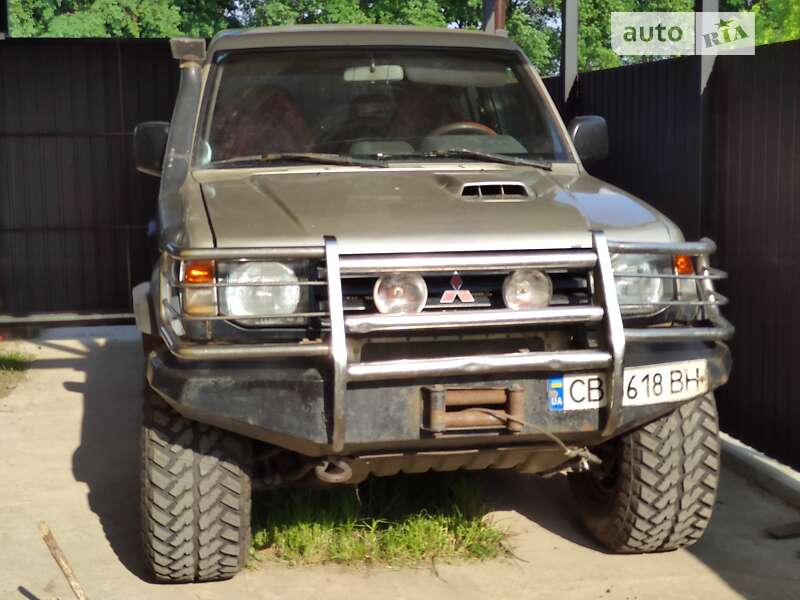 Внедорожник / Кроссовер Mitsubishi Pajero 1997 в Чернигове