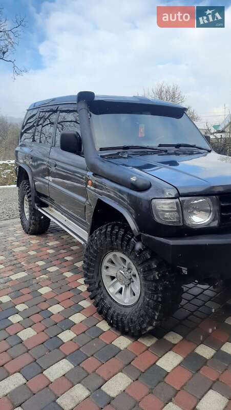 Внедорожник / Кроссовер Mitsubishi Pajero 1998 в Тячеве