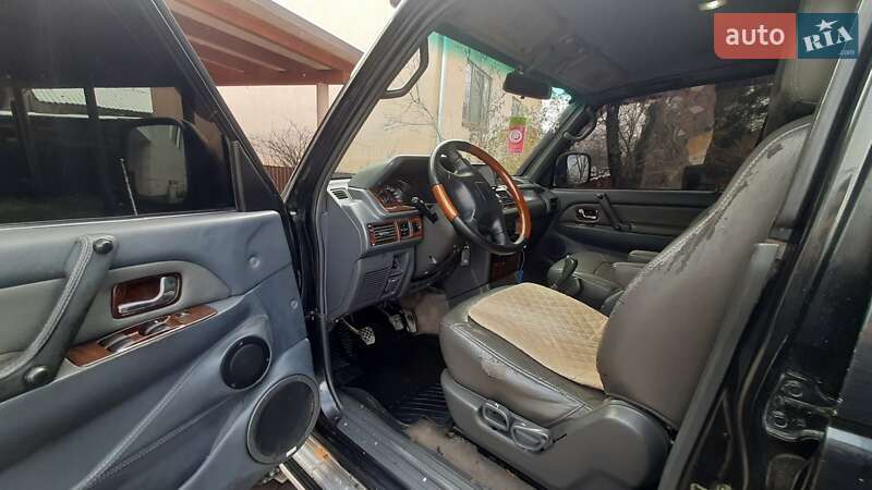 Внедорожник / Кроссовер Mitsubishi Pajero 1998 в Тячеве