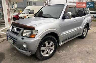 Внедорожник / Кроссовер Mitsubishi Pajero 2005 в Кременчуге