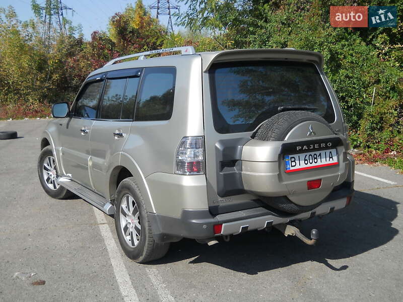 Внедорожник / Кроссовер Mitsubishi Pajero 2008 в Полтаве