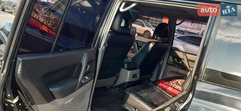 Внедорожник / Кроссовер Mitsubishi Pajero 2005 в Полтаве