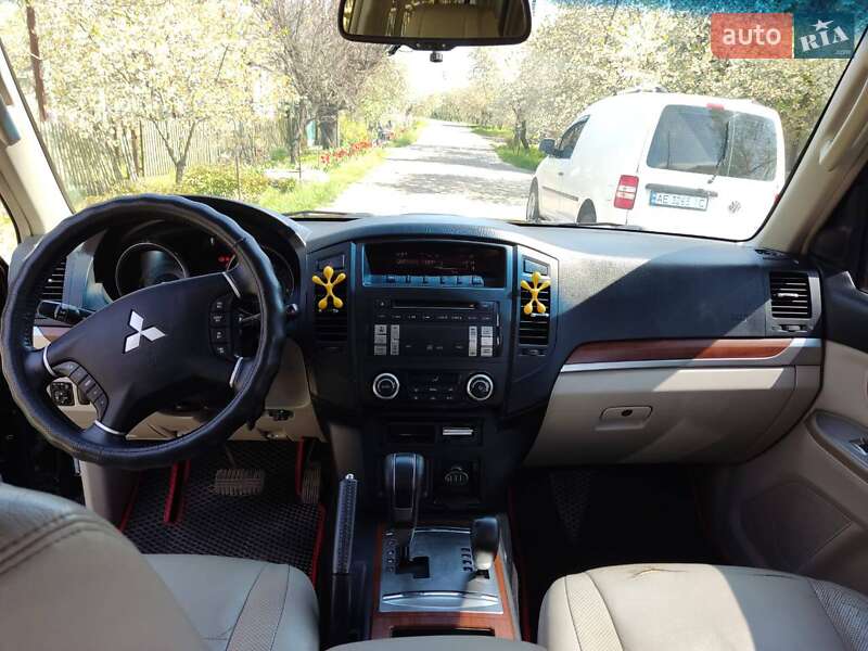 Позашляховик / Кросовер Mitsubishi Pajero 2007 в Апостоловому