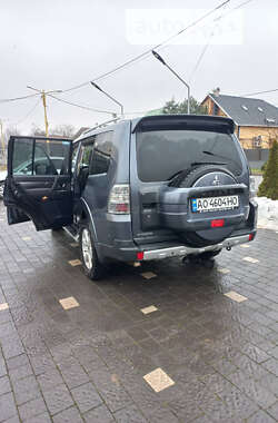 Позашляховик / Кросовер Mitsubishi Pajero 2007 в Ужгороді