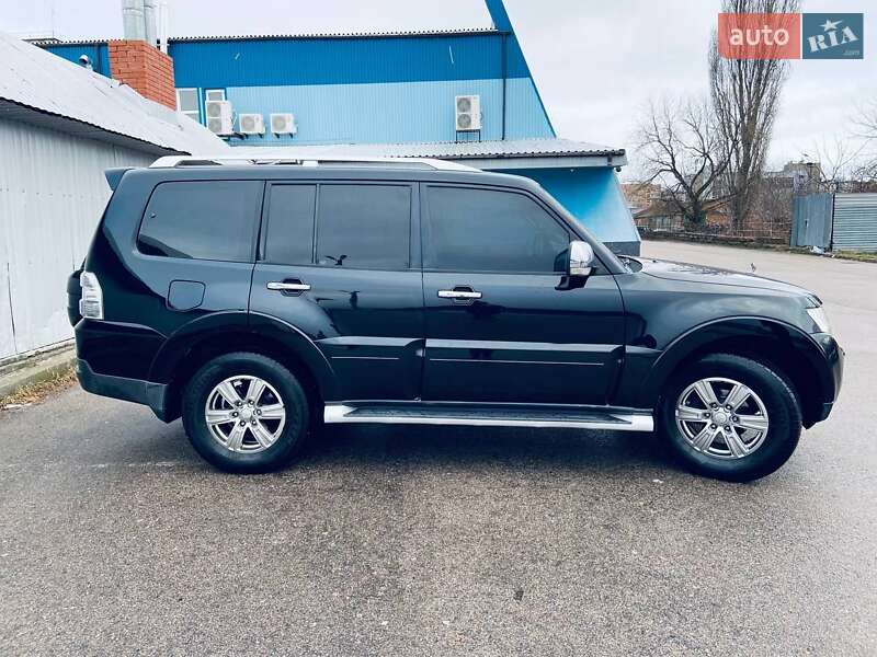 Внедорожник / Кроссовер Mitsubishi Pajero 2008 в Бердичеве фото 9 Внедорожник / Кроссовер Mitsubishi Pajero 2008 в Бердичеве