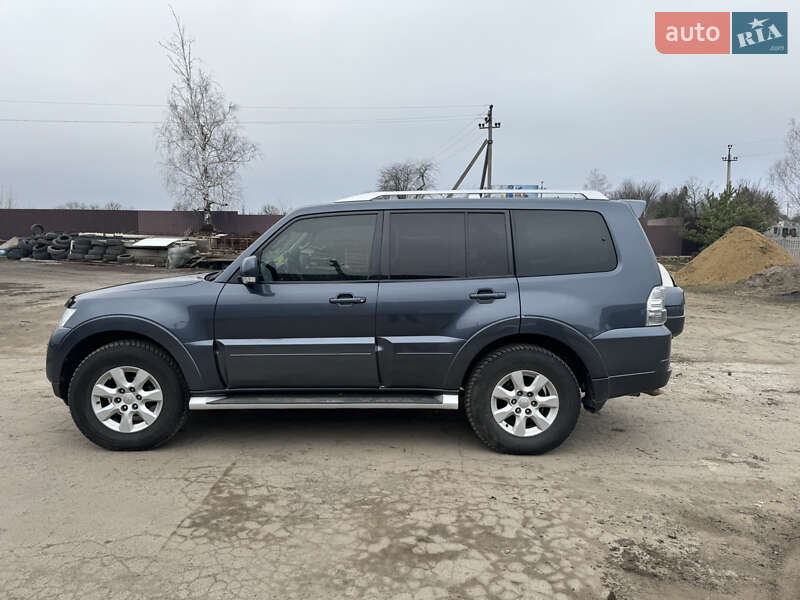 Позашляховик / Кросовер Mitsubishi Pajero 2010 в Балті