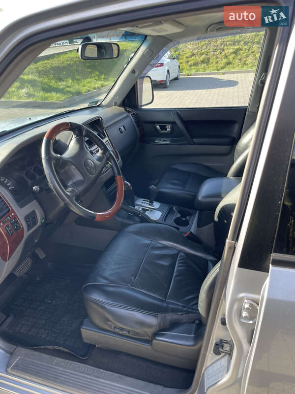 Позашляховик / Кросовер Mitsubishi Pajero 2004 в Стрию фото 11 Позашляховик / Кросовер Mitsubishi Pajero 2004 в Стрию