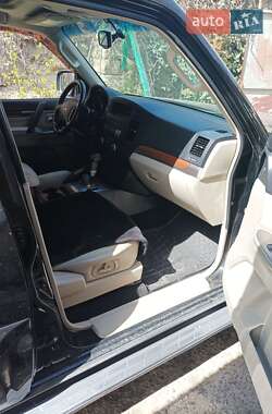 Внедорожник / Кроссовер Mitsubishi Pajero 2007 в 