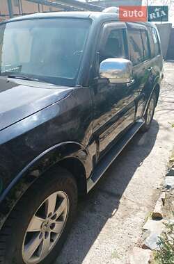 Внедорожник / Кроссовер Mitsubishi Pajero 2007 в 