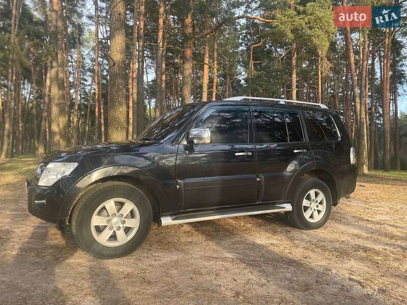 Внедорожник / Кроссовер Mitsubishi Pajero 2008 в Сумах